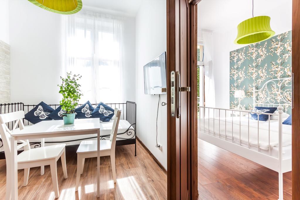 Lupolo Apartments Skwerowa クラクフ エクステリア 写真