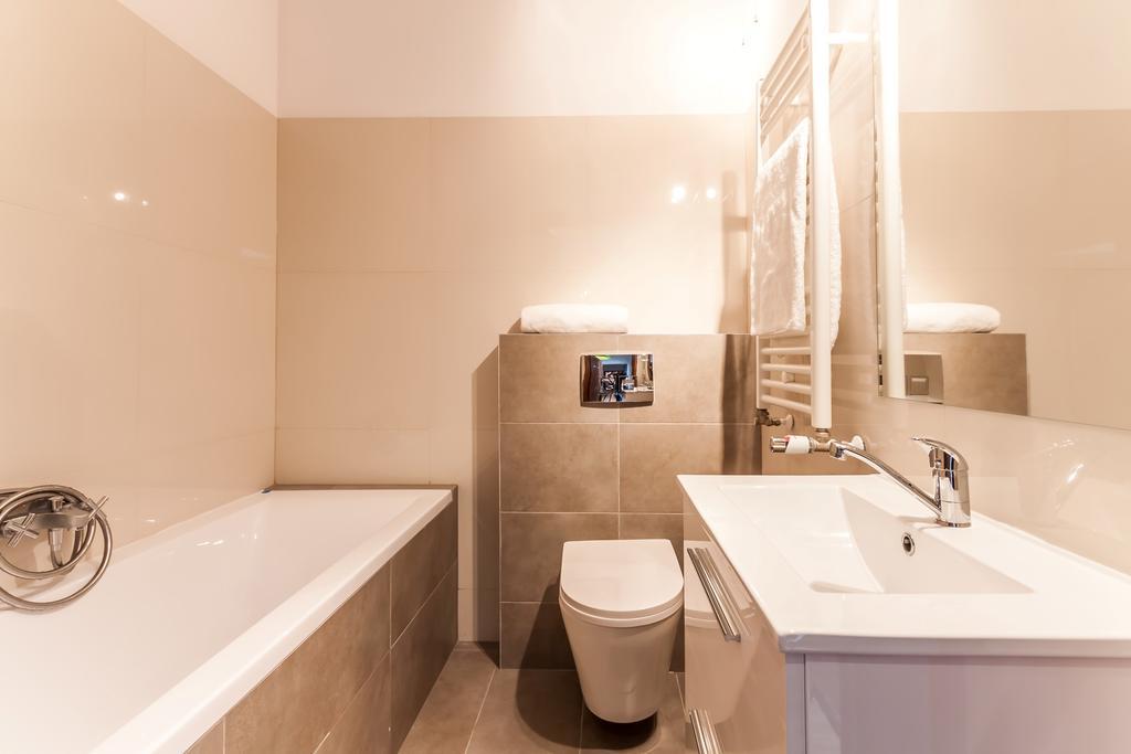 Lupolo Apartments Skwerowa クラクフ エクステリア 写真